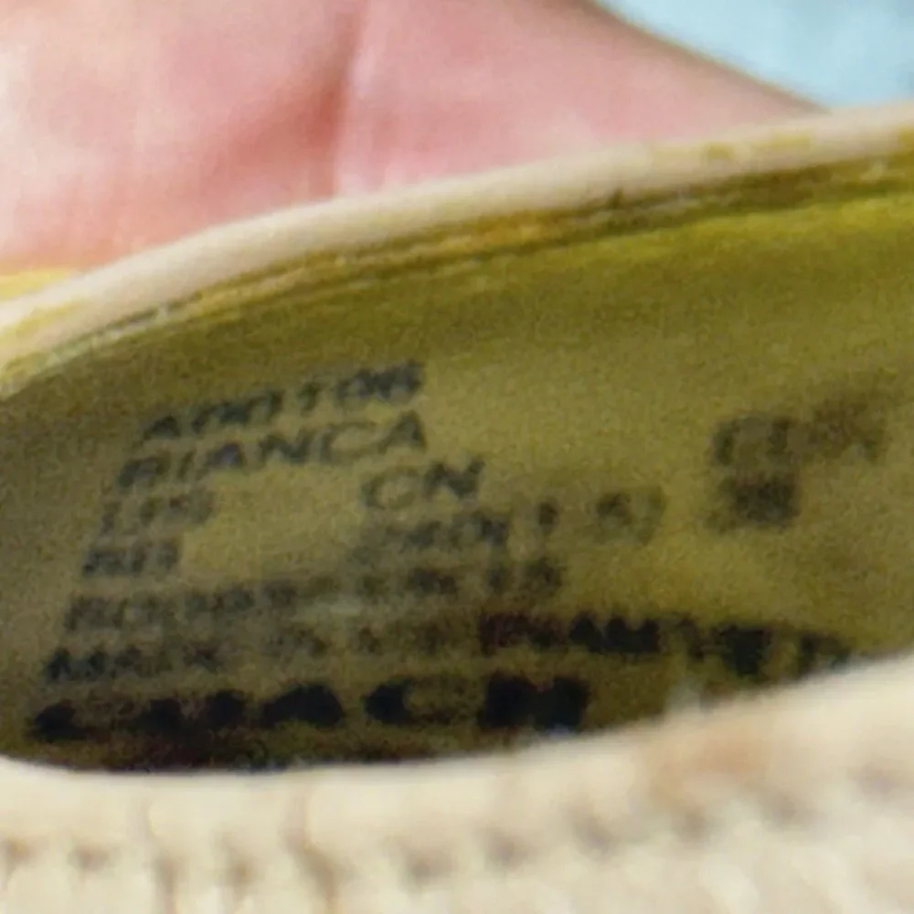 Coach Bianca Women's Size 8 B Blush Pink Comfort Gold Logo Driver Flats